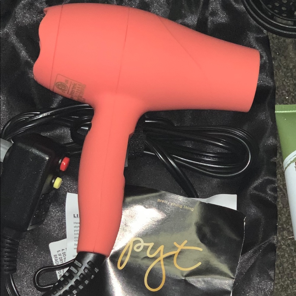 PYT Mini Blow Dryer